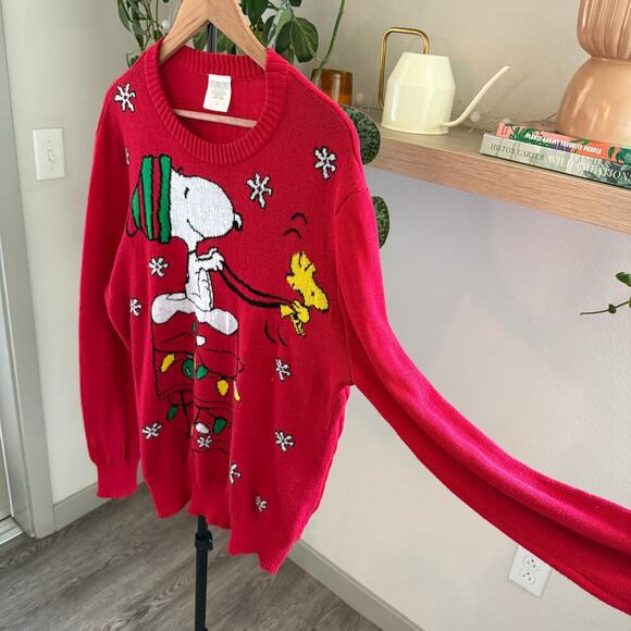 Snoopy & Woodstock Ugly Christmas Sweater Red Holiday Pullover Large Unisex - Picture 4 of 7